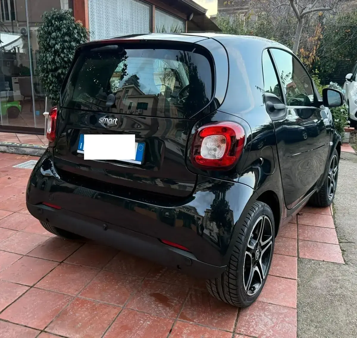 Usata Smart ForTwo Electric Drive Pulse 40 kW (55 CV) 2021 Nero Berlina