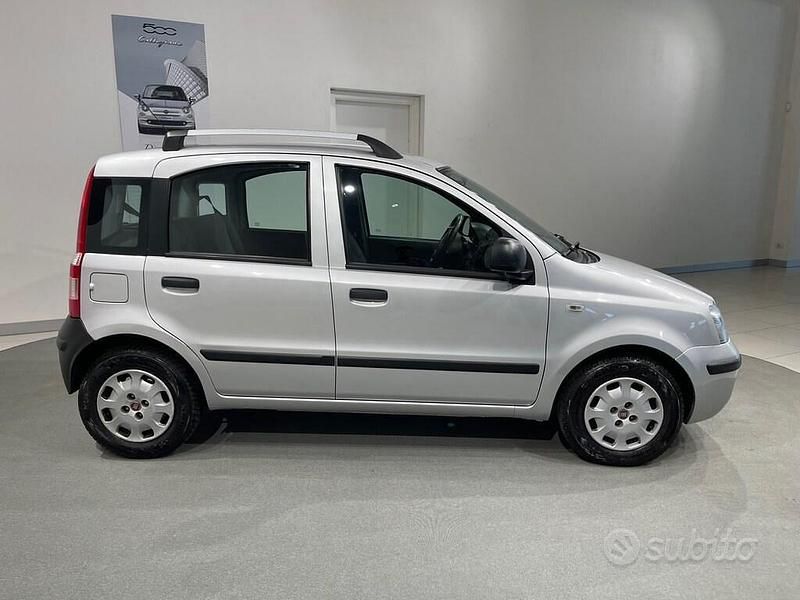 Occasion Fiat Panda Active 69 ch (50 kW) 2012 Argent Citadine