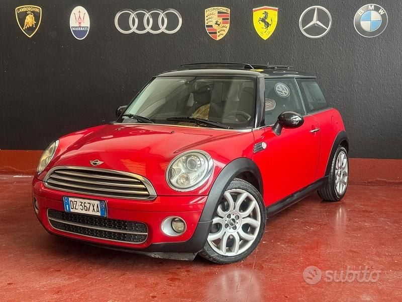 Usata Mini Cooper D 109 CV (80 kW) 2009 Rosso Utilitaria