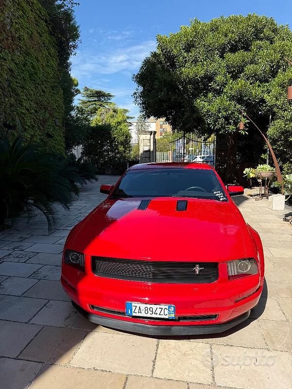 Usata Ford Mustang 215 CV (158 kW) 2008 Rosso Coupé