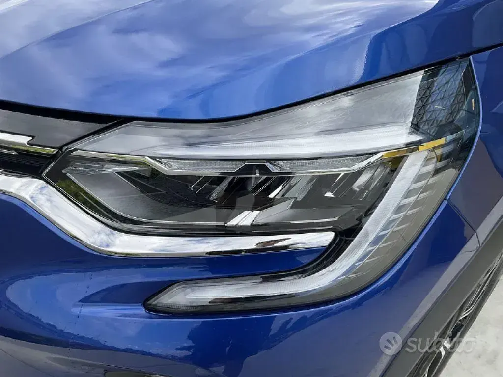 Usata Renault Captur Techno 94 CV (69 kW) 2023 Blu SUV