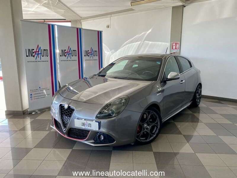 Usato 2013 Alfa Romeo 1750 1.7 Benzin 235 CV (16.900 €)