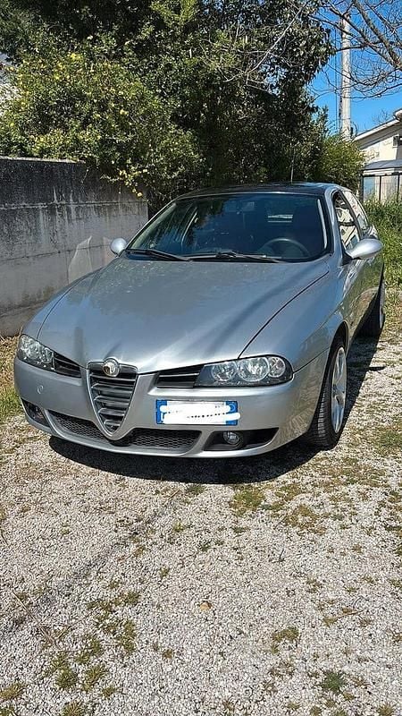 Grigio Usata 2006 Alfa Romeo 156 Station wagon | 3500 € (Buon prezzo) - Immagine 1/4