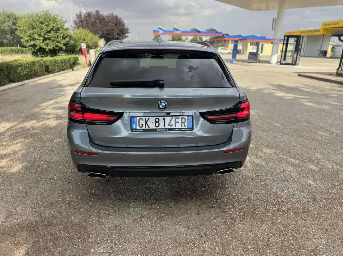 Usata BMW 520 190 CV (139 kW) 2022 Grigio Berlina