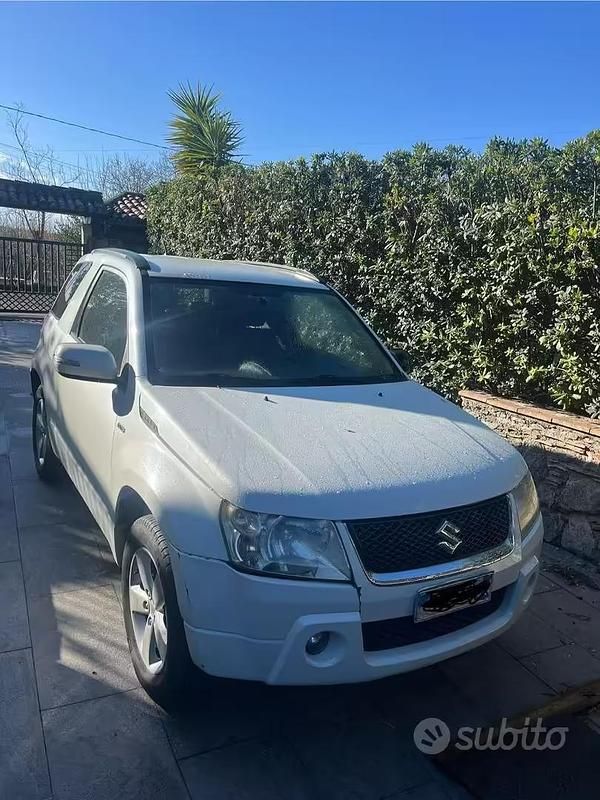 Usata Suzuki Grand Vitara 2009 Bianco SUV