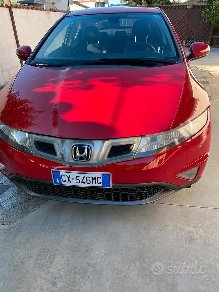 Usata Honda Civic Elegance 99 CV (72 kW) 2010 Rosso Berlina