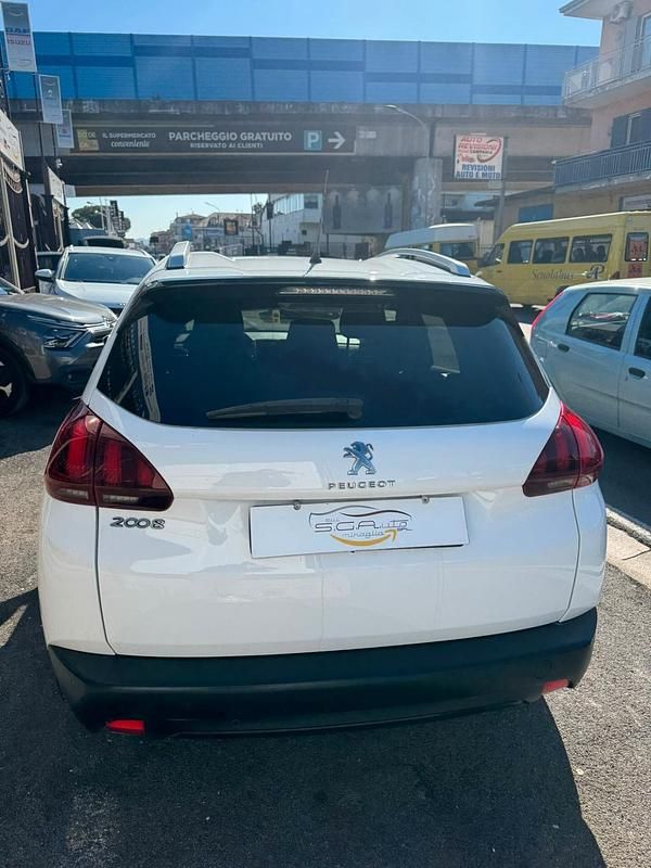 Usata Peugeot 2008 Active 75 CV (55 kW) 2018 Bianco SUV