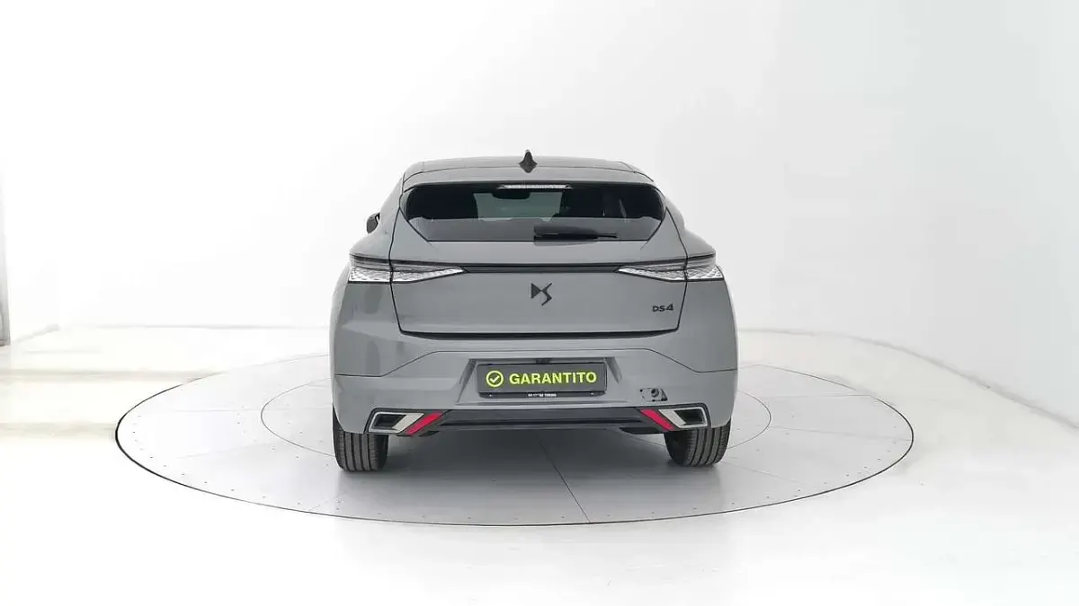 Usata DS Automobiles DS4 Performance Line Plus 131 CV (96 kW) 2023 Grigio cristallo SUV