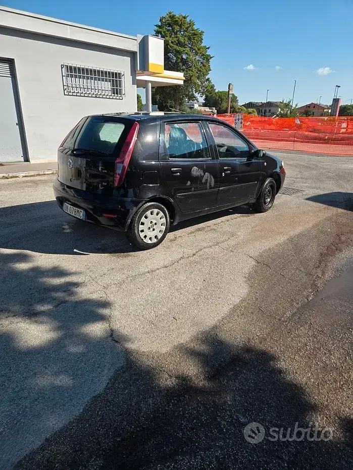 Usata Fiat Punto Classica 60 CV (44 kW) 2008 Nero Utilitaria