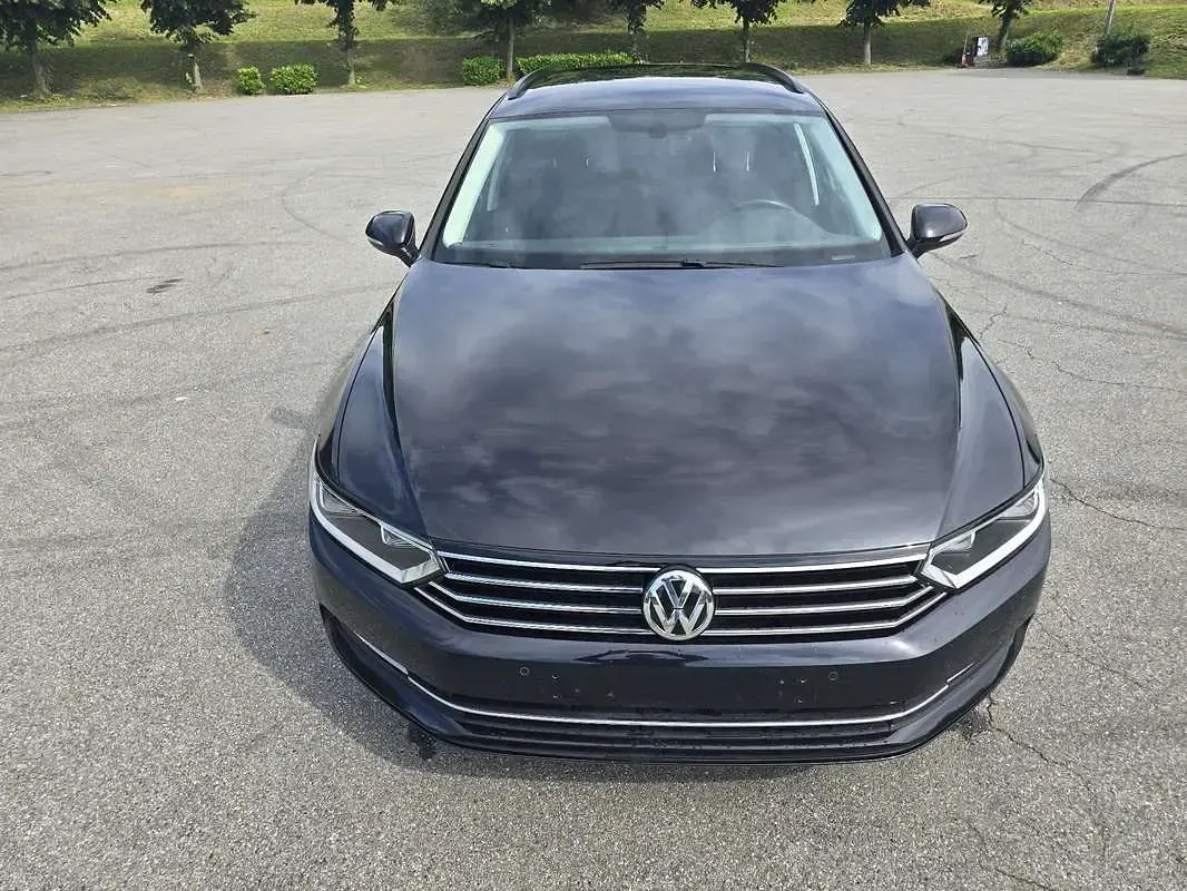 Usata VW Passat Comfortline 120 CV (88 kW) 2016 Nero Station wagon