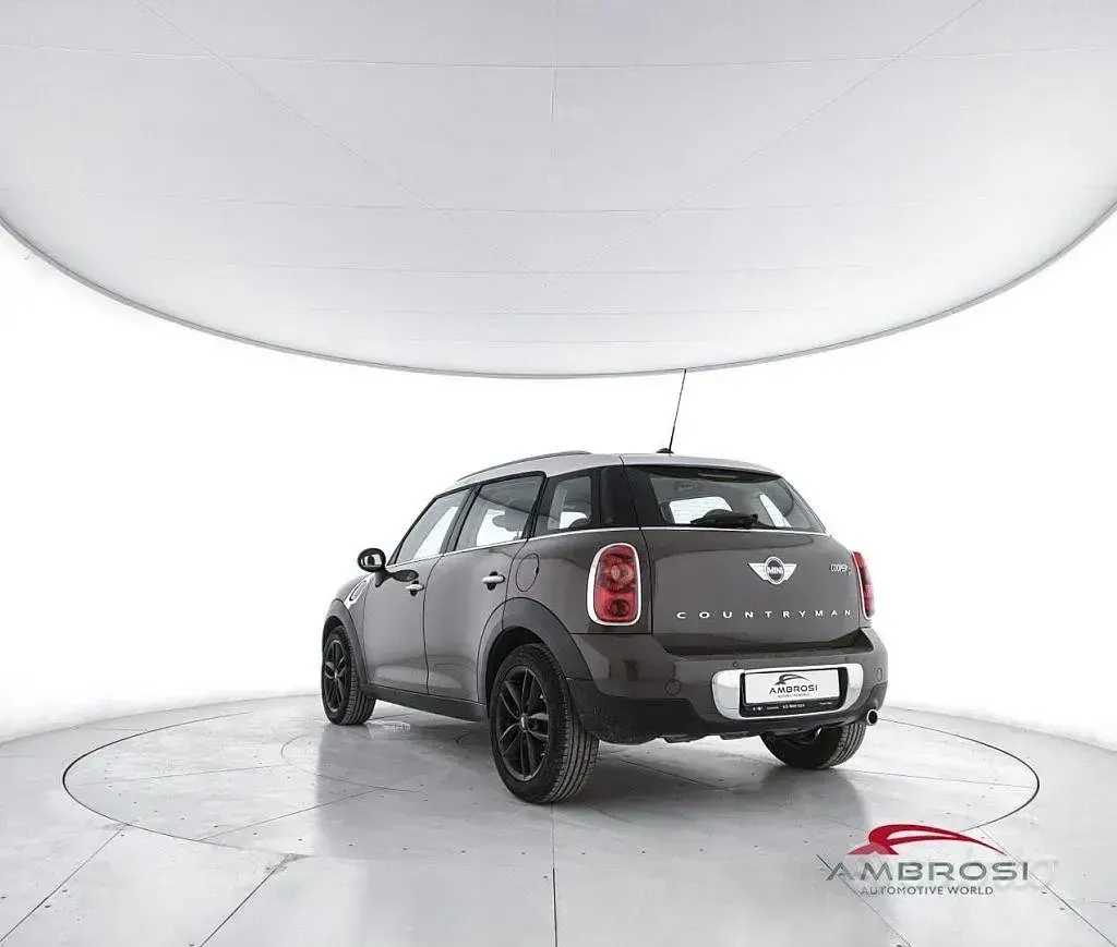 Usado Mini Cooper D Countryman 111 HP (81 kW) 2013 Castanho SUV