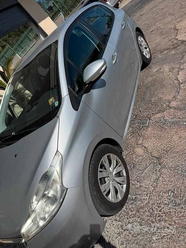 Usata Peugeot 208 2014 Grigio Utilitaria