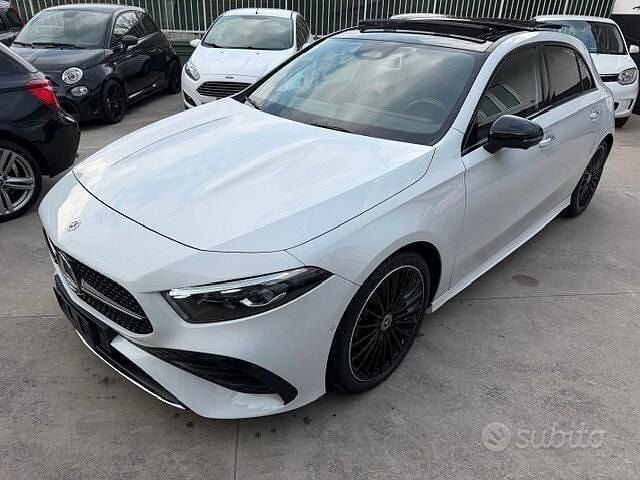 Usata Mercedes A180 AMG Line Premium 116 CV (85 kW) 2023 Bianco Berlina