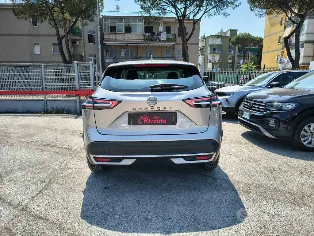 Usata Nissan Qashqai Acenta 140 CV (102 kW) 2025 Grigio SUV