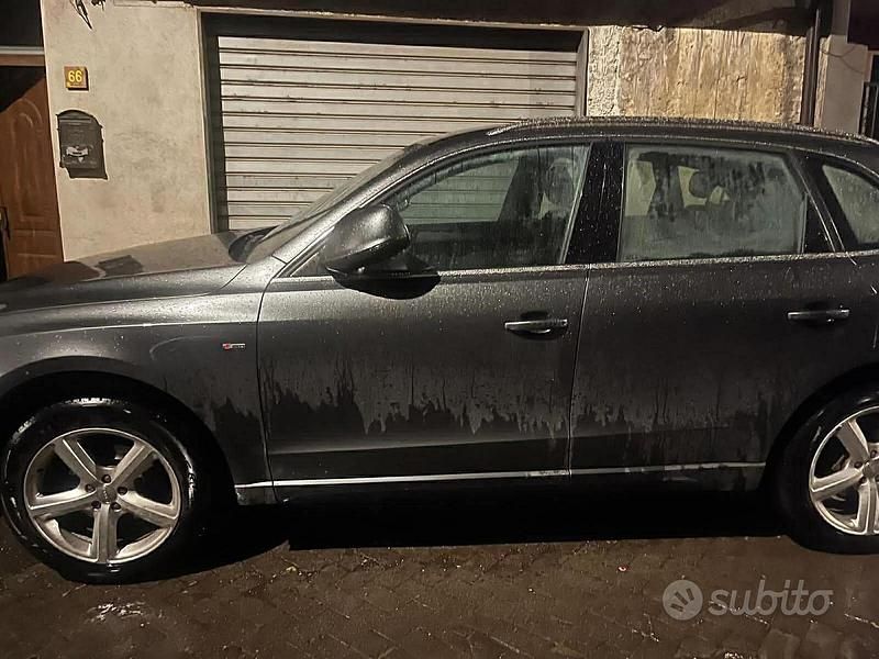 Usata Audi Q5 S-Line 177 CV (130 kW) 2011 Grigio SUV