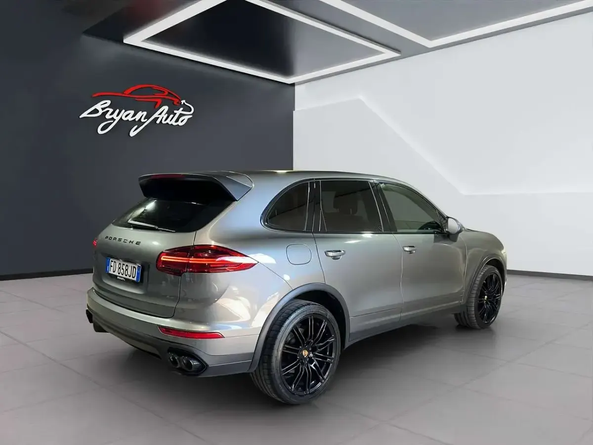 Usata Porsche Cayenne 250 CV (183 kW) 2016 Other SUV