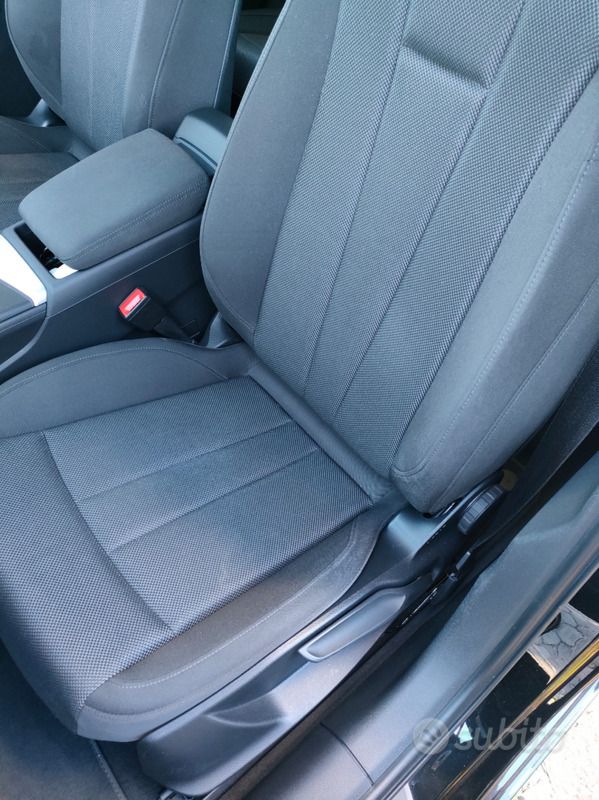 Usata Audi A4 150 CV (110 kW) 2019 Nero Station wagon