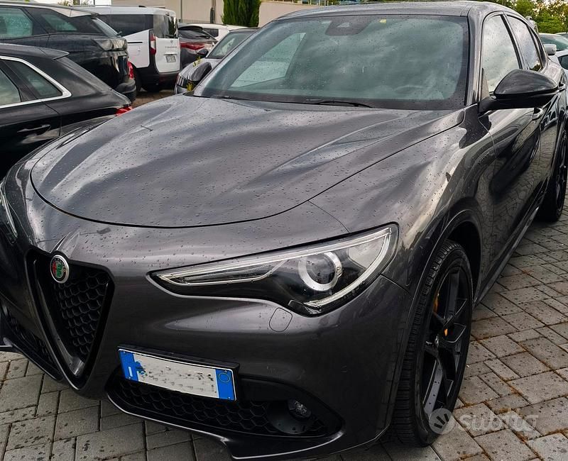 Usata Alfa Romeo Stelvio Veloce 210 CV (154 kW) 2020 Grigio SUV