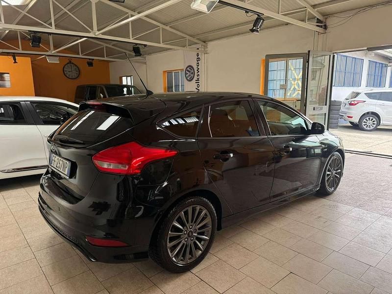 Usata Ford Focus Titanium X 120 CV (88 kW) 2016 Grigio Berlina