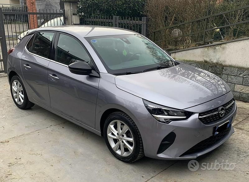 Usata Opel Corsa Elegance 101 CV (74 kW) 2021 Grigio Utilitaria