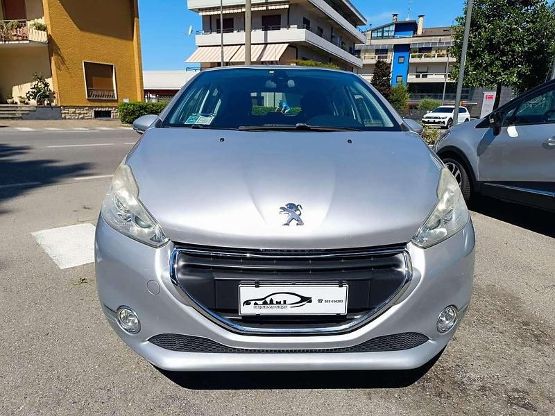 Usata Peugeot 208 Allure 82 CV (60 kW) 2014 Argento Utilitaria