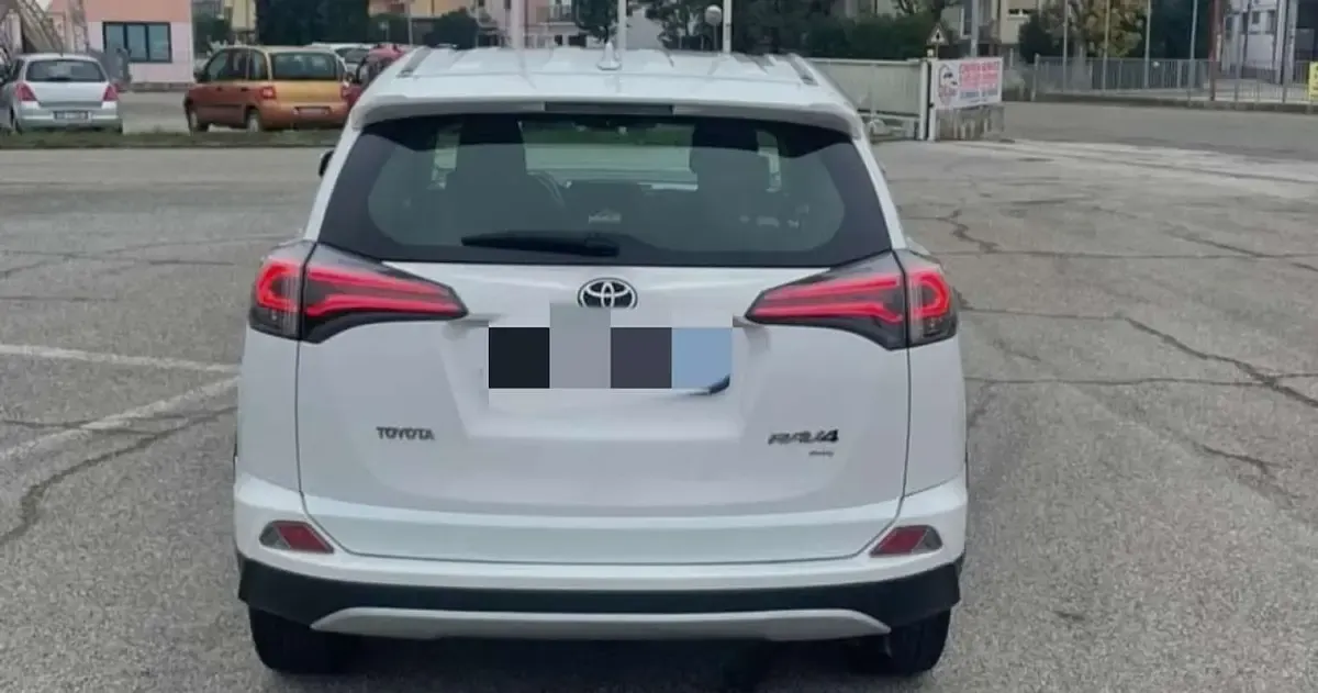 Usata Toyota RAV4 Active 143 CV (105 kW) 2016 SUV