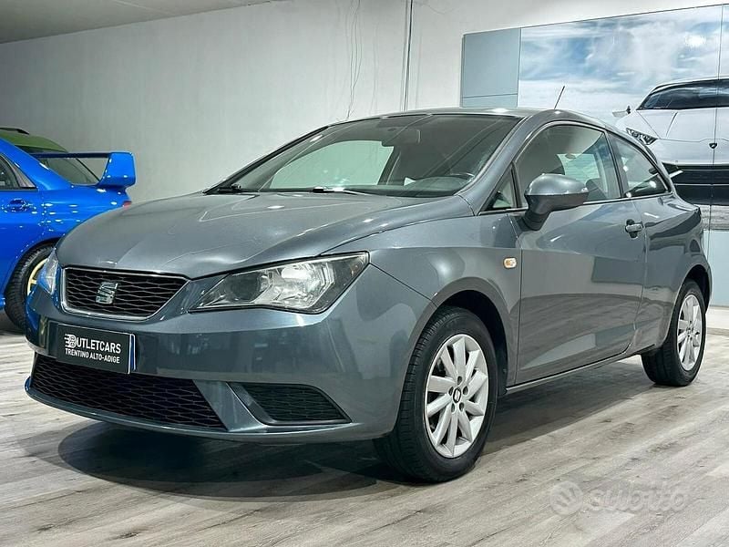 Grigio pirenei met. Usata 2014 Seat Ibiza Style Tre volumi | 4990 € (Ottimo prezzo) - Immagine 1/4