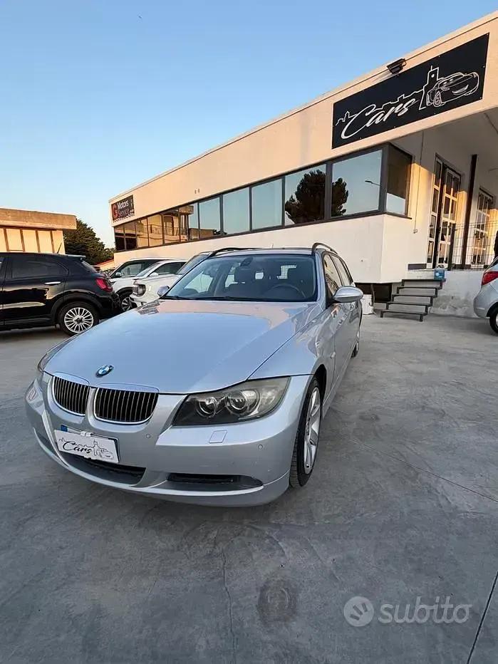 Usata BMW 318 143 CV (105 kW) 2008 Grigio Station wagon