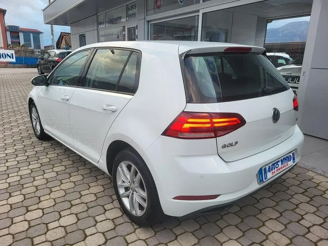 Usata VW Golf VII 89 CV (65 kW) 2018 Bianco Berlina