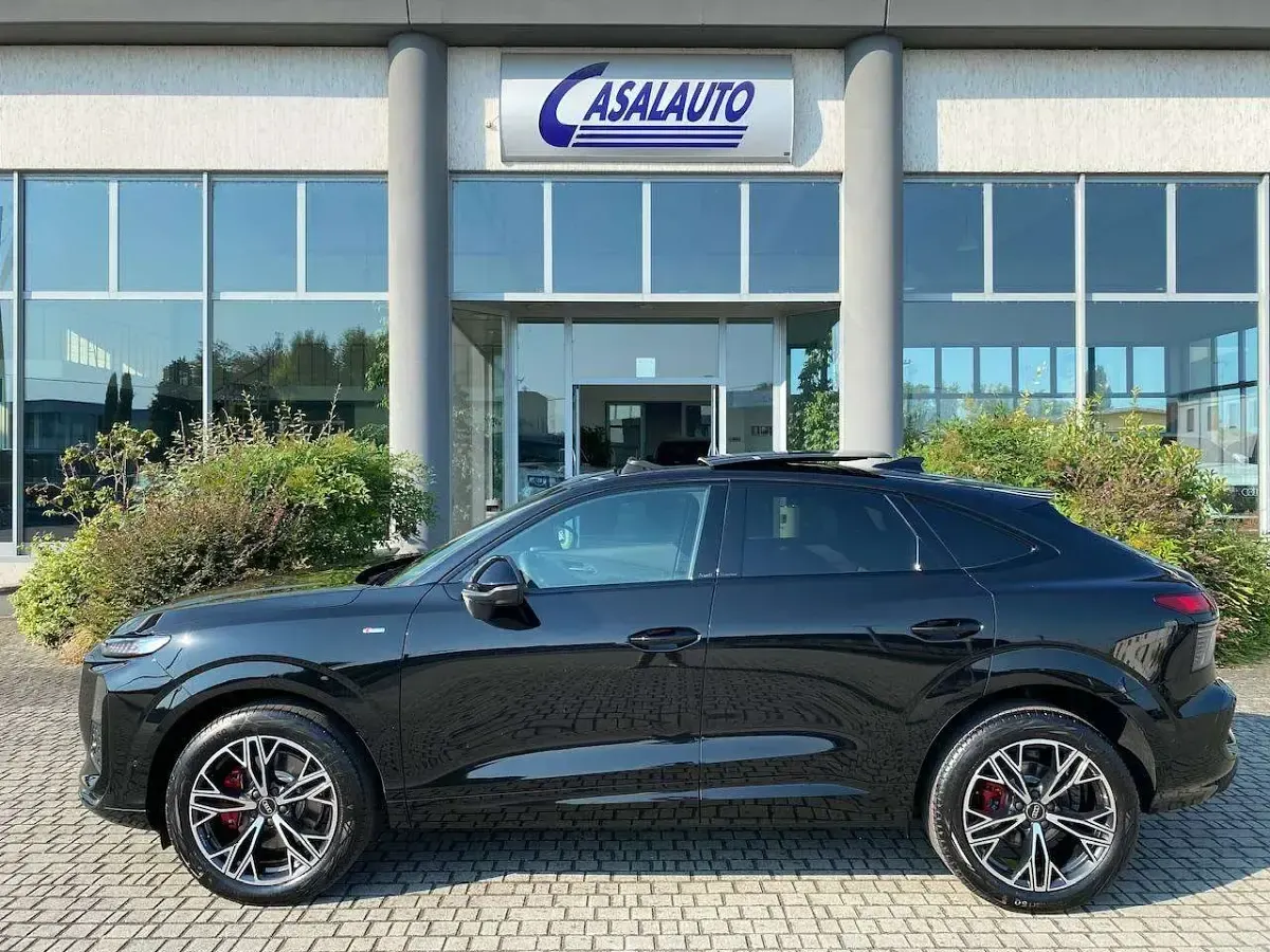 Nuova Audi Q3 Sportback S-Line 204 CV (150 kW) 2026 Nero mythos SUV