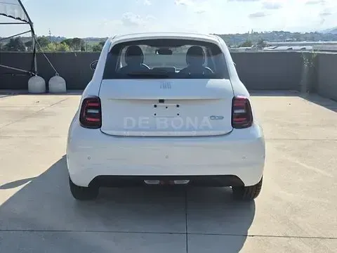 Nuova Fiat 500e Tech 86 kW (118 CV) 2025 Bianco Utilitaria