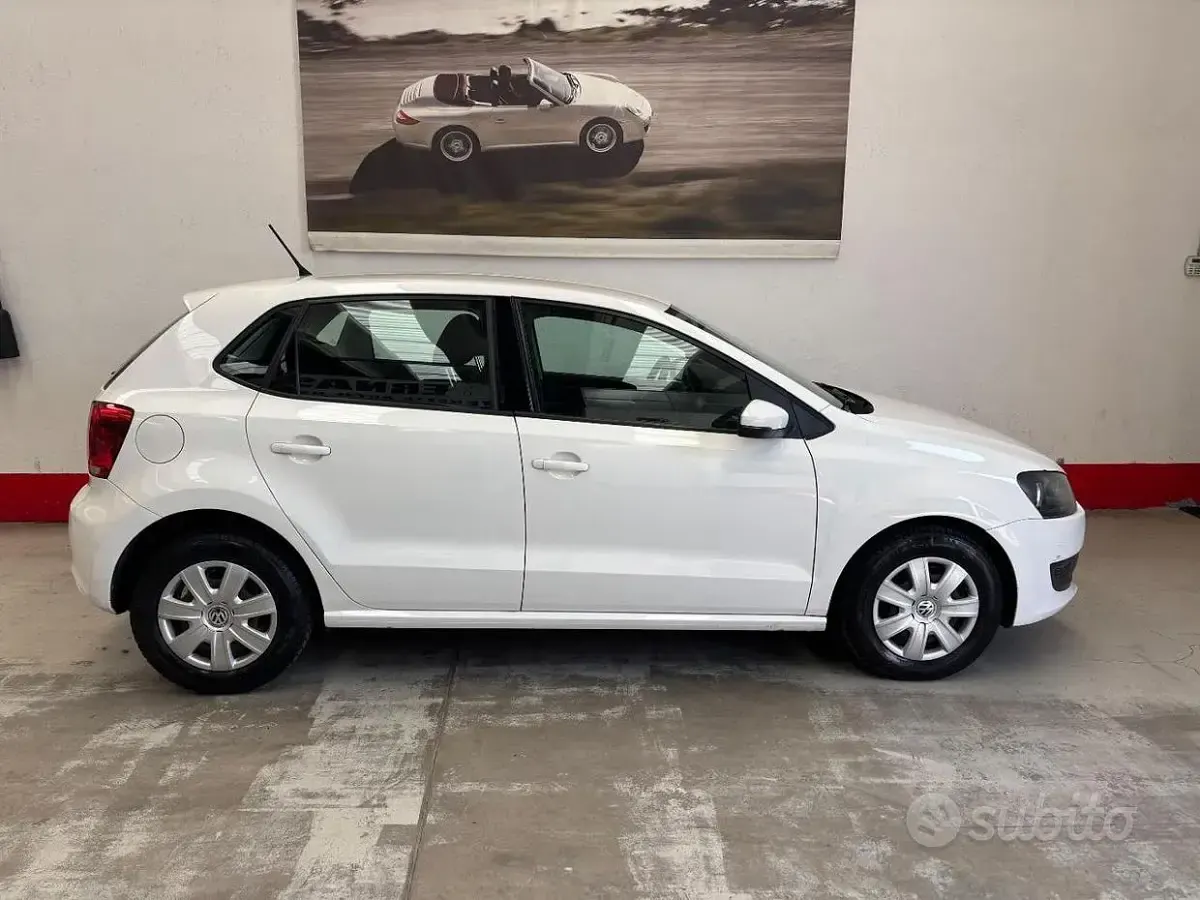 Usata VW Polo 60 CV (44 kW) 2013 Bianco Utilitaria