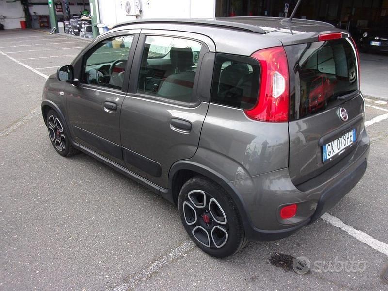 Usata Fiat Panda City Life 69 CV (50 kW) 2022 Grigio Berlina