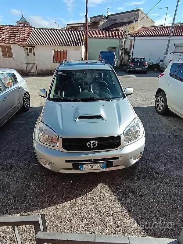 Gebraucht Toyota RAV4 128 PS (94 kW) 2005 Grau SUV