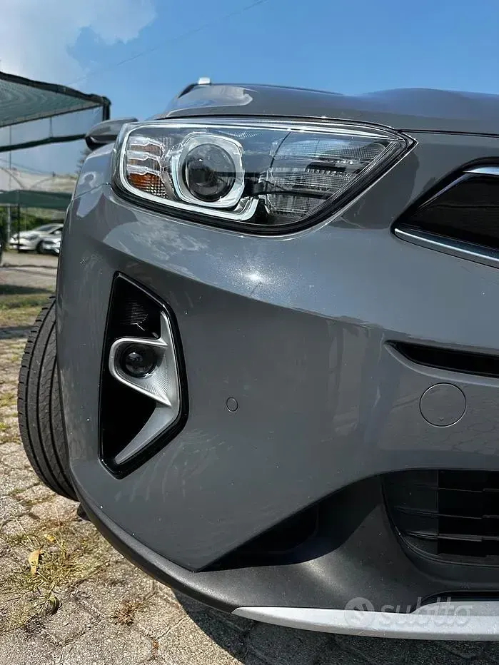 Usata Kia Stonic Style 82 CV (60 kW) 2021 Grigio SUV
