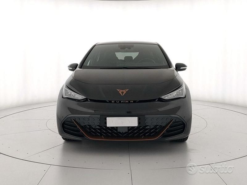 Usata Cupra Born 69 kW (95 CV) 2024 Grigio quasar Utilitaria