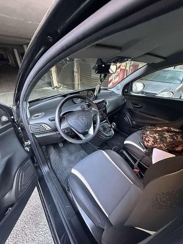 Usata Lancia Ypsilon S 95 CV (69 kW) 2014 Utilitaria