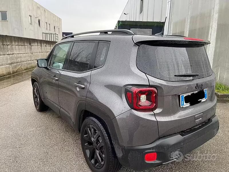 Usata Jeep Renegade Night Eagle 120 CV (88 kW) 2021 Grigio SUV