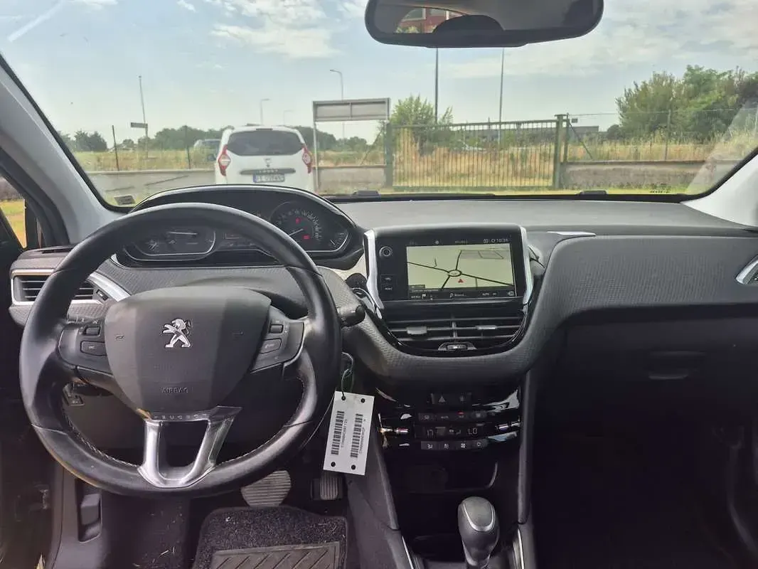 Usata Peugeot 208 Allure 110 CV (80 kW) 2019 Utilitaria