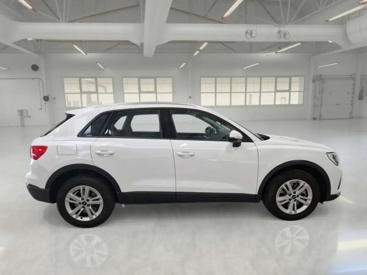 Usata Audi Q3 Business 150 CV (110 kW) 2022 Bianco SUV