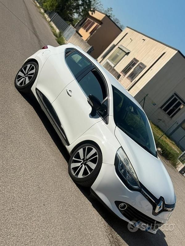 Usata Renault Clio 75 CV (55 kW) 2016 Bianco Utilitaria