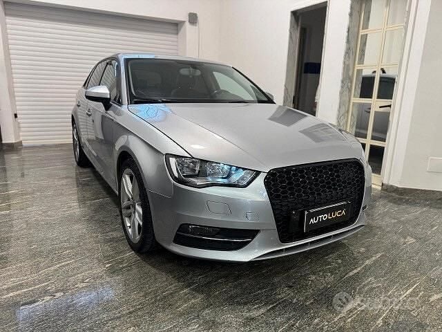Usata Audi A3 Business 110 CV (80 kW) 2015 Grigio Berlina