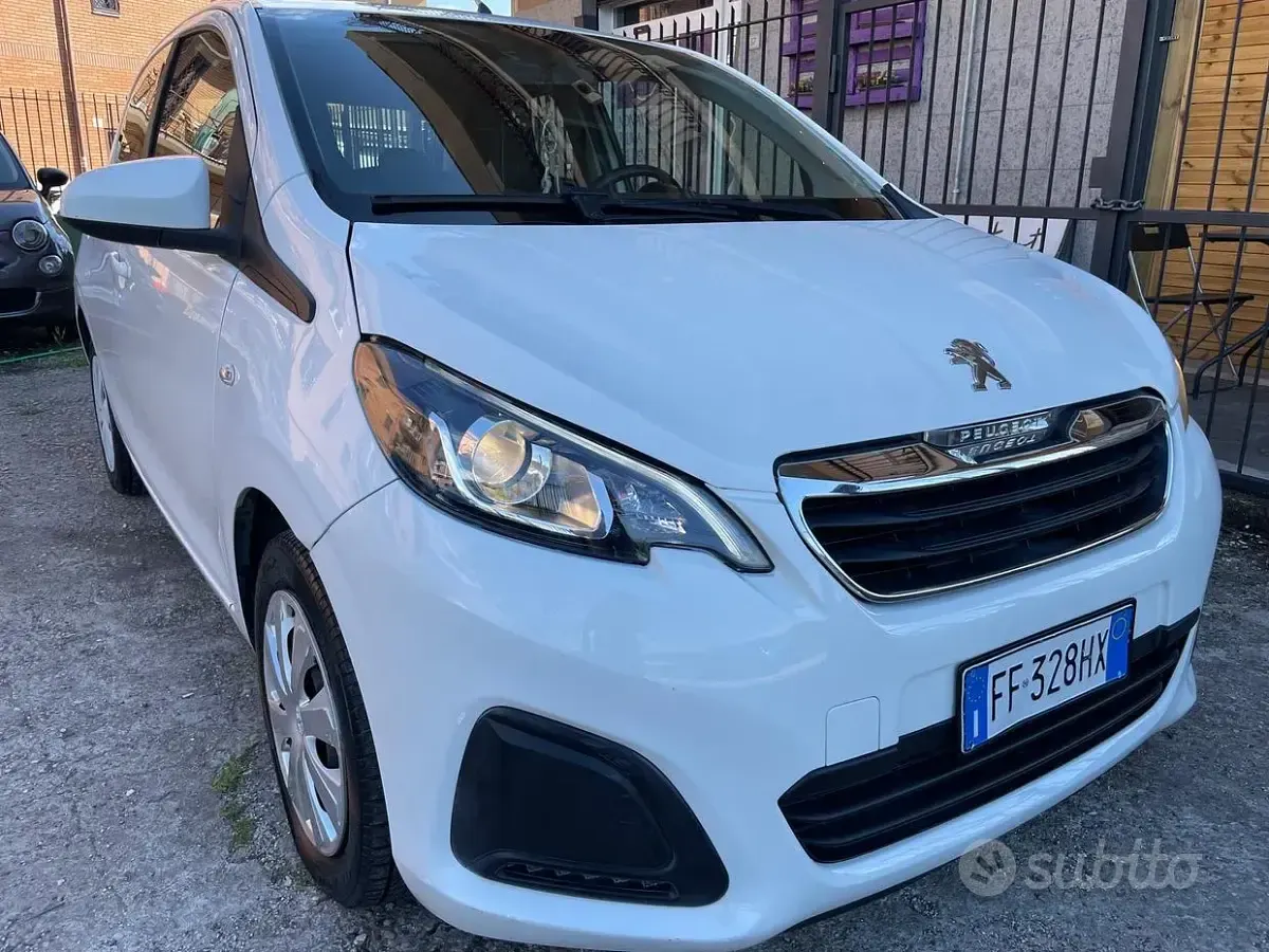 Usata Peugeot 108 Roland Garros 69 CV (50 kW) 2016 Bianco Berlina