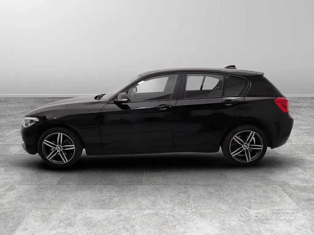 Usata BMW 118 Sport Line 150 CV (110 kW) 2019 Nero Utilitaria