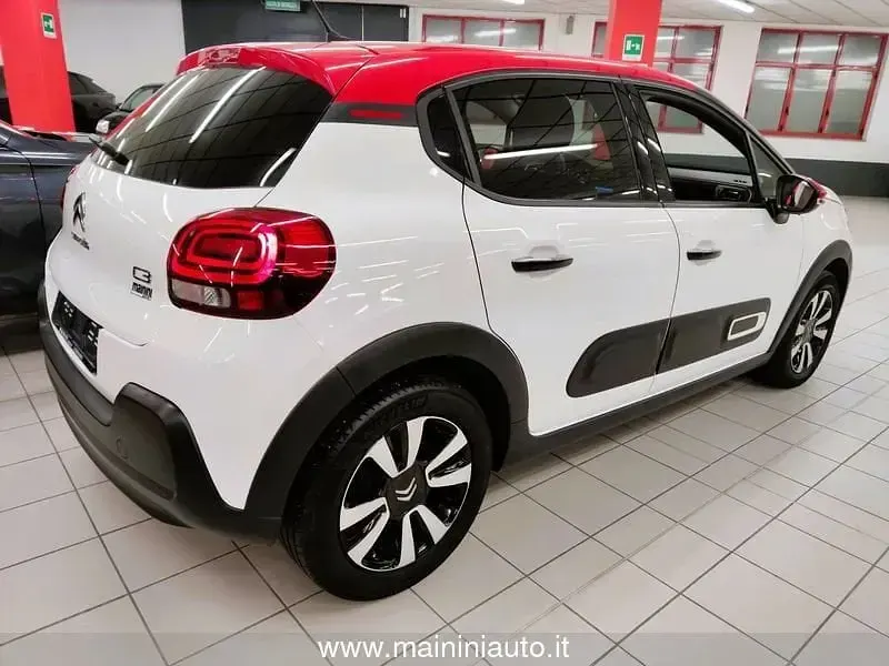 Usata Citroën C3 Shine 83 CV (61 kW) 2023 Bianco Utilitaria
