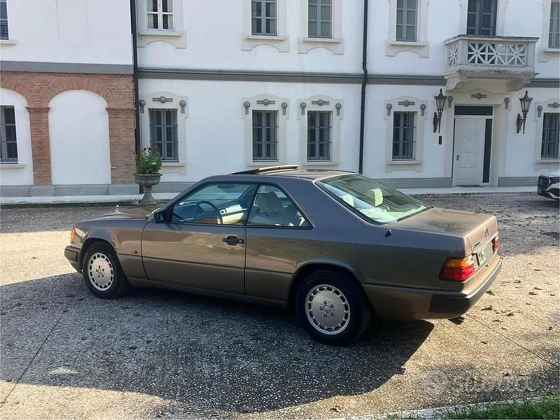 Usata Mercedes E300 1987