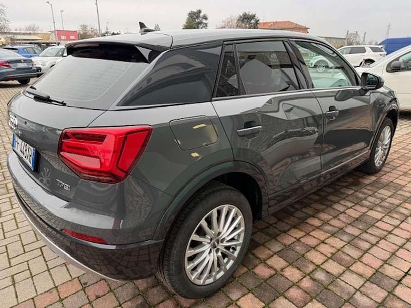 Usata Audi Q2 Business 150 CV (110 kW) 2016 Grigio SUV