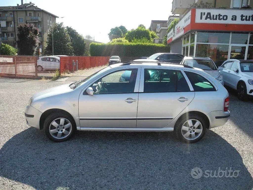 Usata Skoda Fabia Style 75 CV (55 kW) 2006 Grigio Station wagon