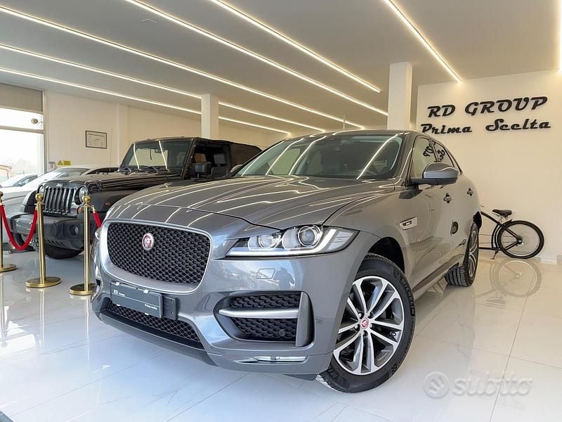Grigio Usata 2018 Jaguar F-Pace R-Sport SUV | 19.900 € (Buon prezzo) - Immagine 1/4