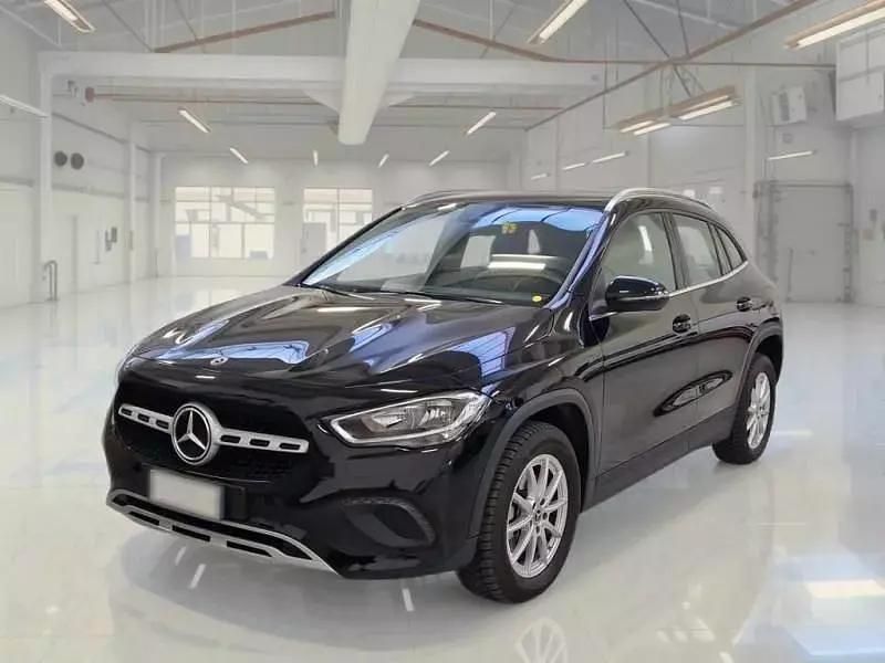 Usata Mercedes GLA180 Business 115 CV (84 kW) 2023 SUV
